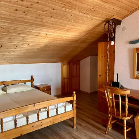 Old Town - 5 Attic