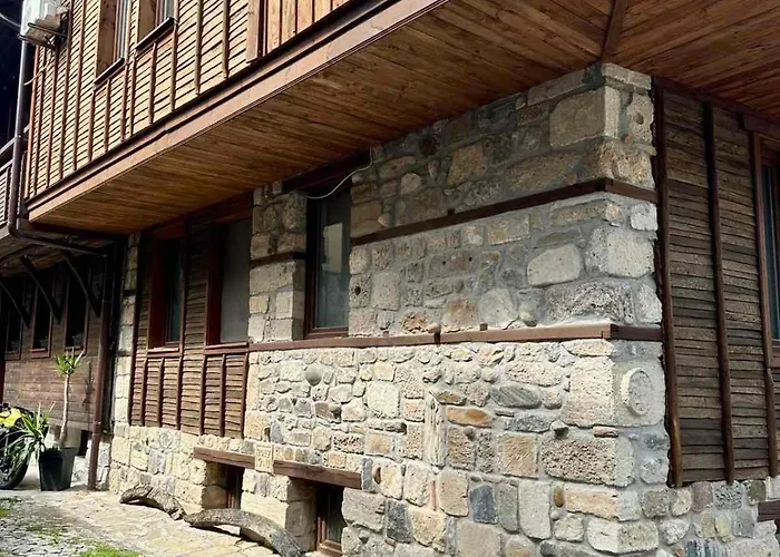 Old Town - 5 Attic *